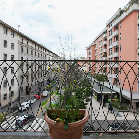 Lägenhet Moscova Open Space Close To Brera District Milano
