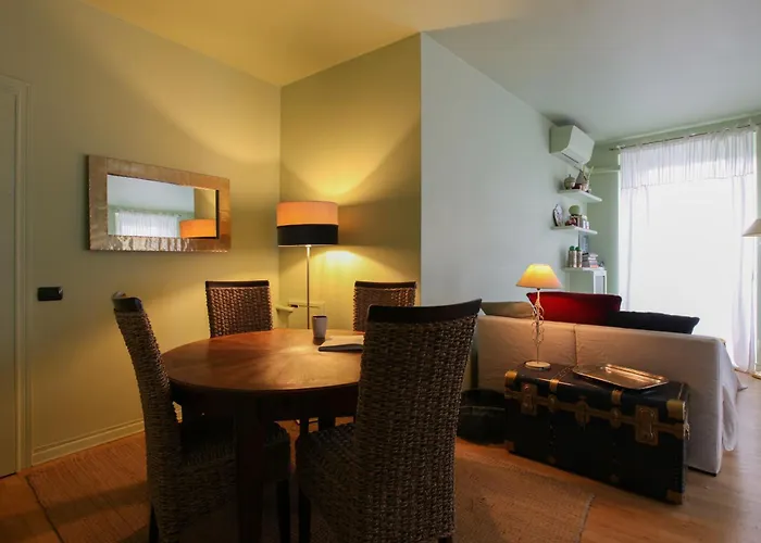 Moscova Open Space Close To Brera District Милан